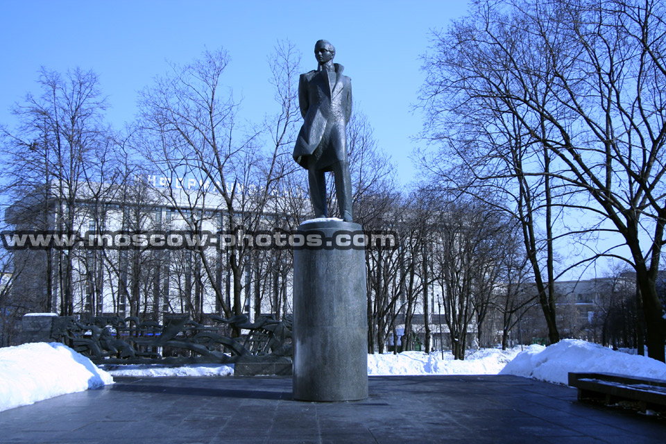 Mikhail Lermontov monument