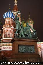 Monument to Minin and Pozharsky