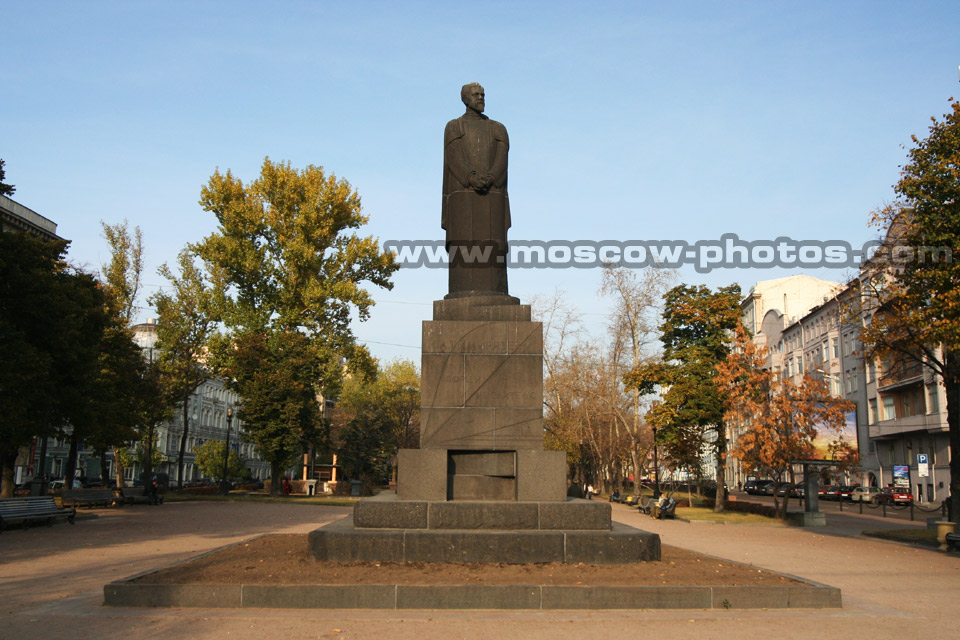 The monument to Kliment Timiryazev